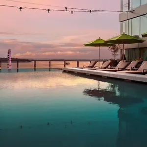 Four Seasons Hotel