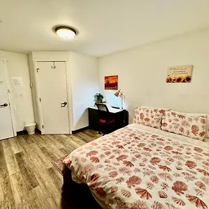 Micro 10 Minutes Walk To Of Washington Apartment