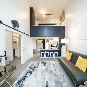 Modern Downtown Floor Penthouse With Bay Views Apartment